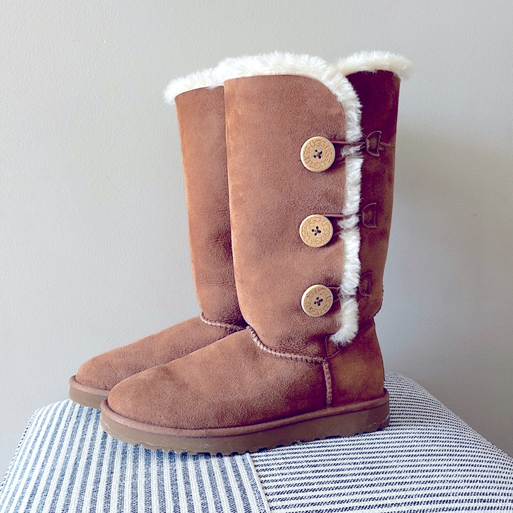 WOMENS UGG BAILEY BUTTON TRIPLET II BOOT